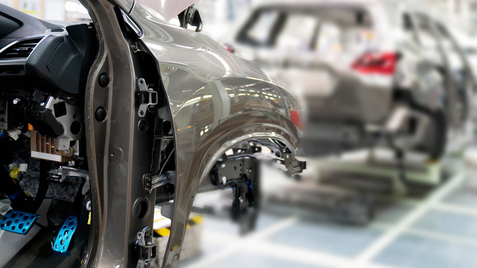 AUTOMOBILINDUSTRIE